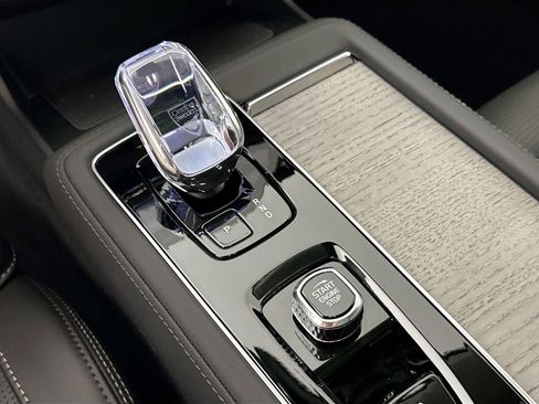 New 2025 Volvo XC90 T8 Ultra w/ Protection Package Premier image 9