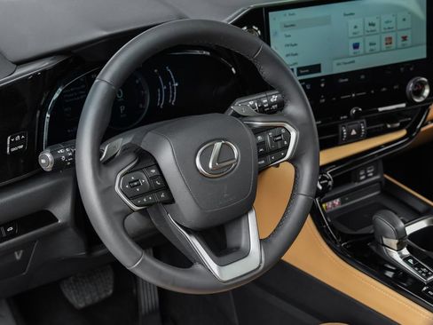 Used 2024 Lexus NX 350 AWD image 4