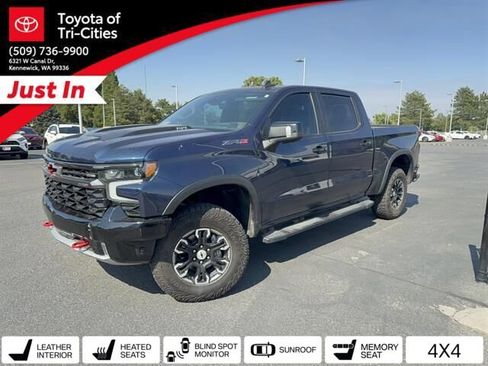 Used 2023 Chevrolet Silverado 1500 ZR2 w/ Technology Package AWD/4WD image 31