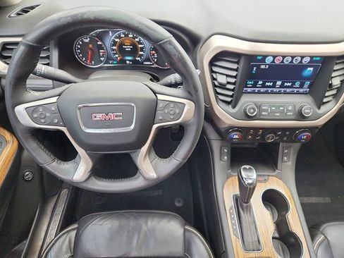 Used 2017 GMC Acadia Denali w/ Technology Package image 11