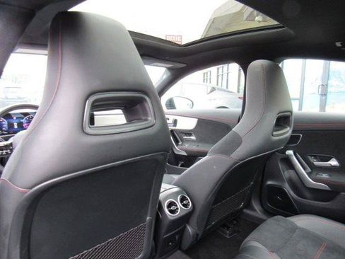 Used 2024 Mercedes-Benz CLA 250 4MATIC image 27