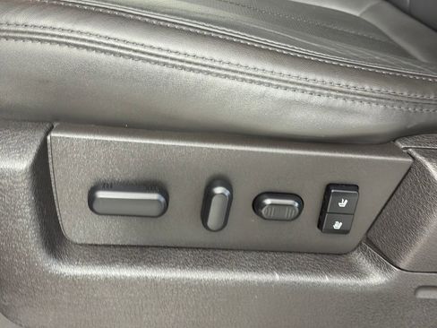 Used 2014 Ford F150 Platinum AWD/4WD image 26