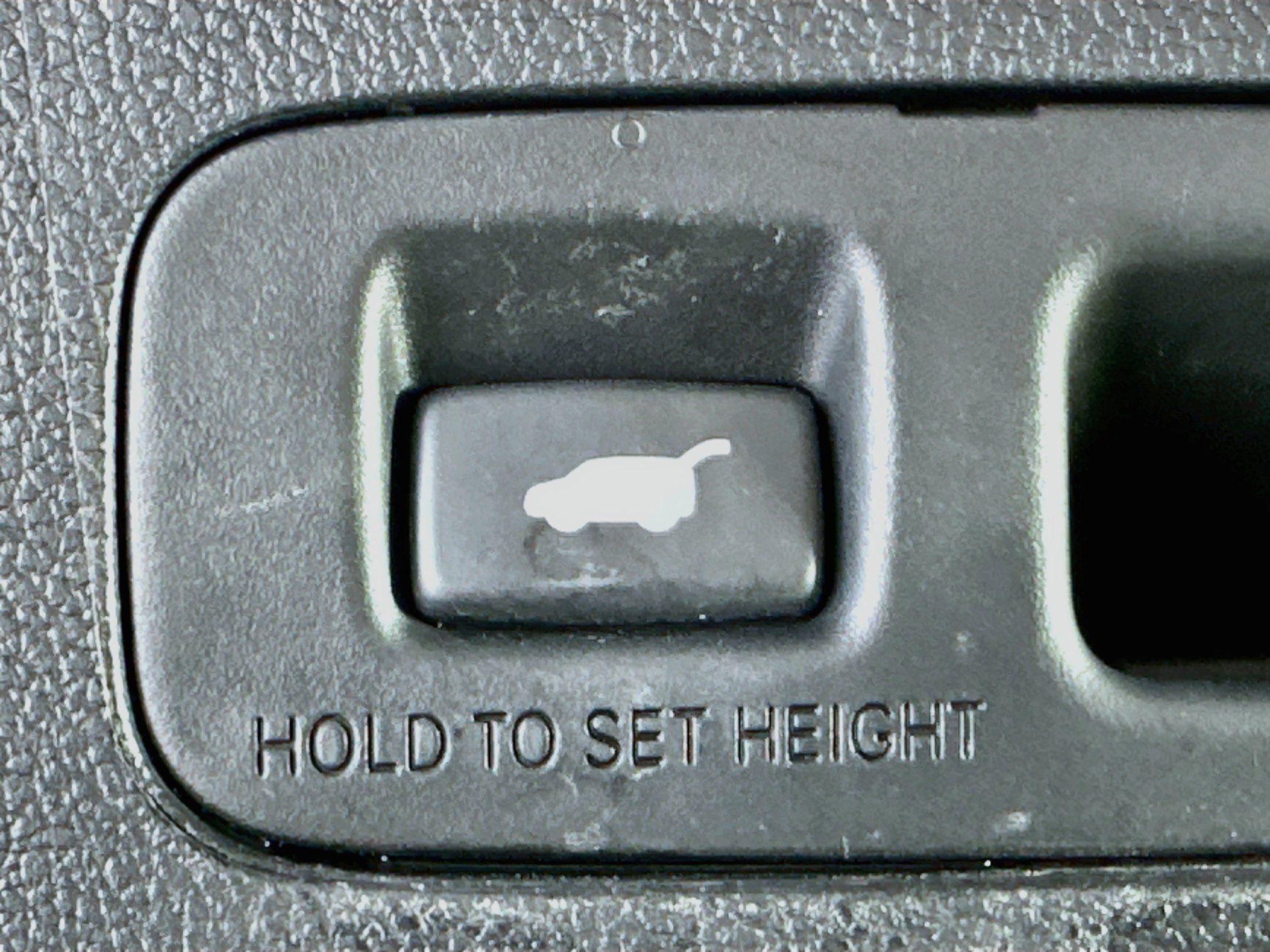 Used 2020 Honda CR-V Touring image 32