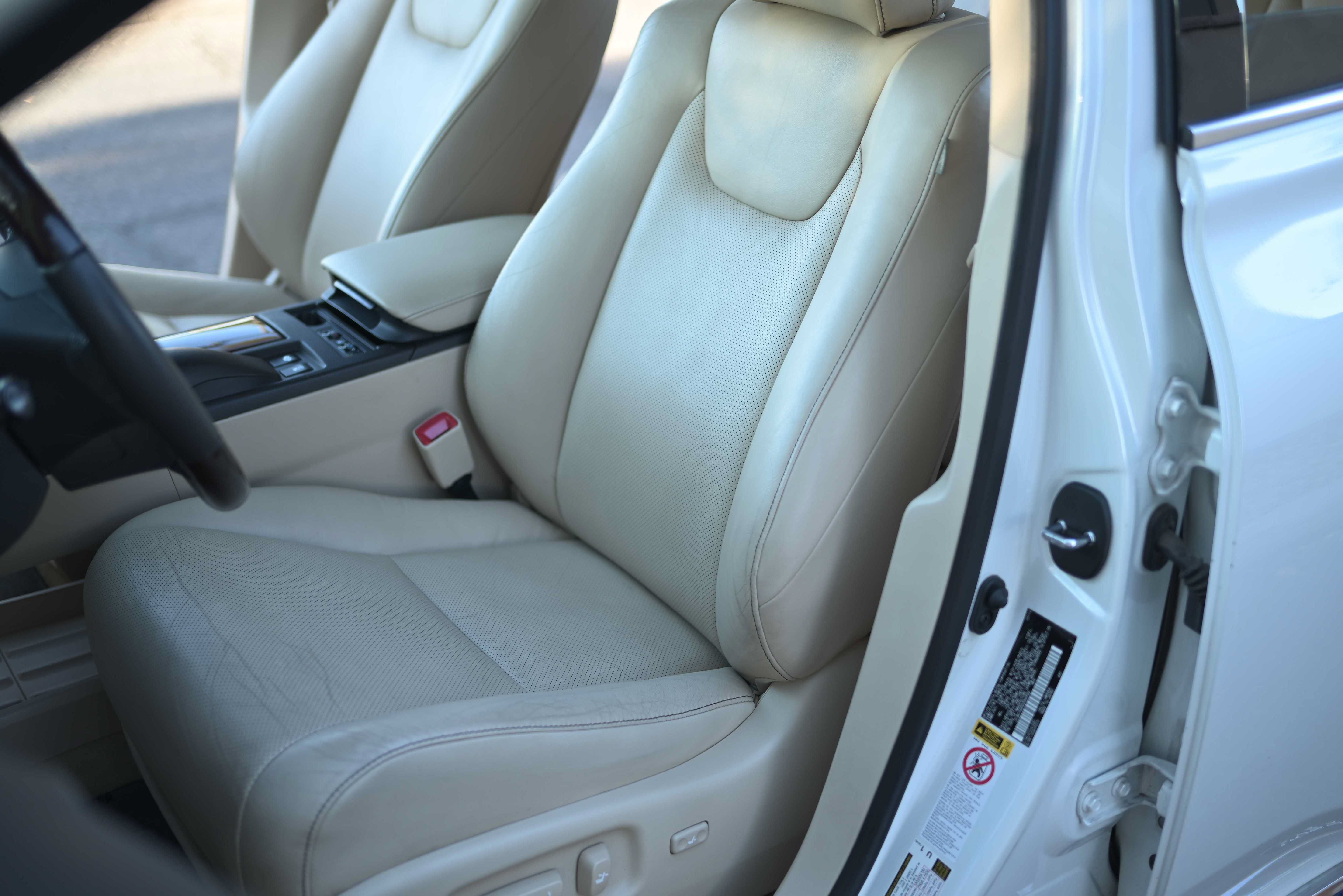 Used 2013 Lexus RX 450h AWD w/ Navigation Pkg image 17