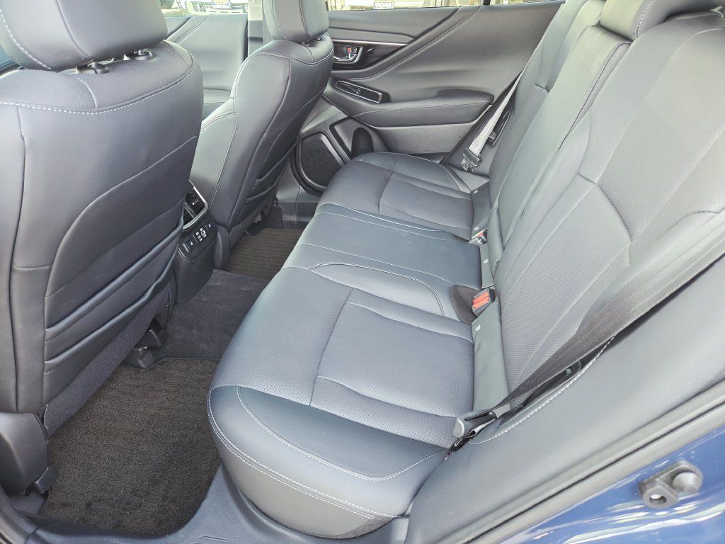 Used 2024 Subaru Outback Limited AWD/4WD image 16