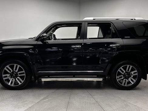 Used 2022 Toyota 4Runner Limited AWD/4WD image 4