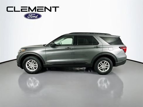 New 2026 Ford Explorer Active AWD/4WD image 4