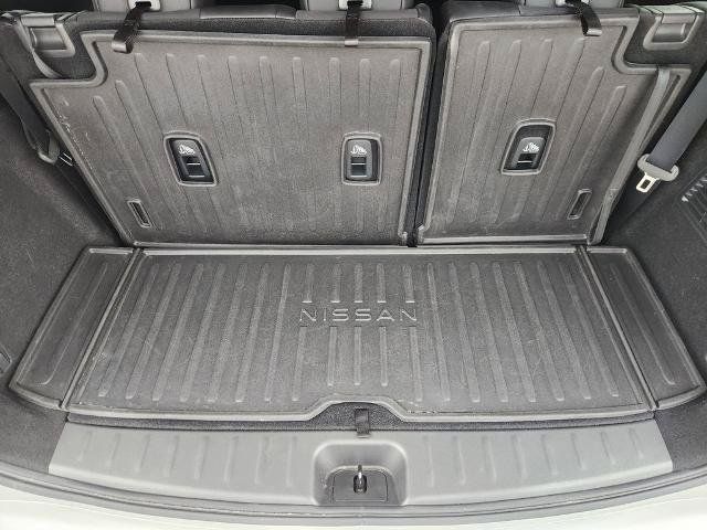 Certified 2024 Nissan Pathfinder Platinum w/ Cargo Package FWD image 25