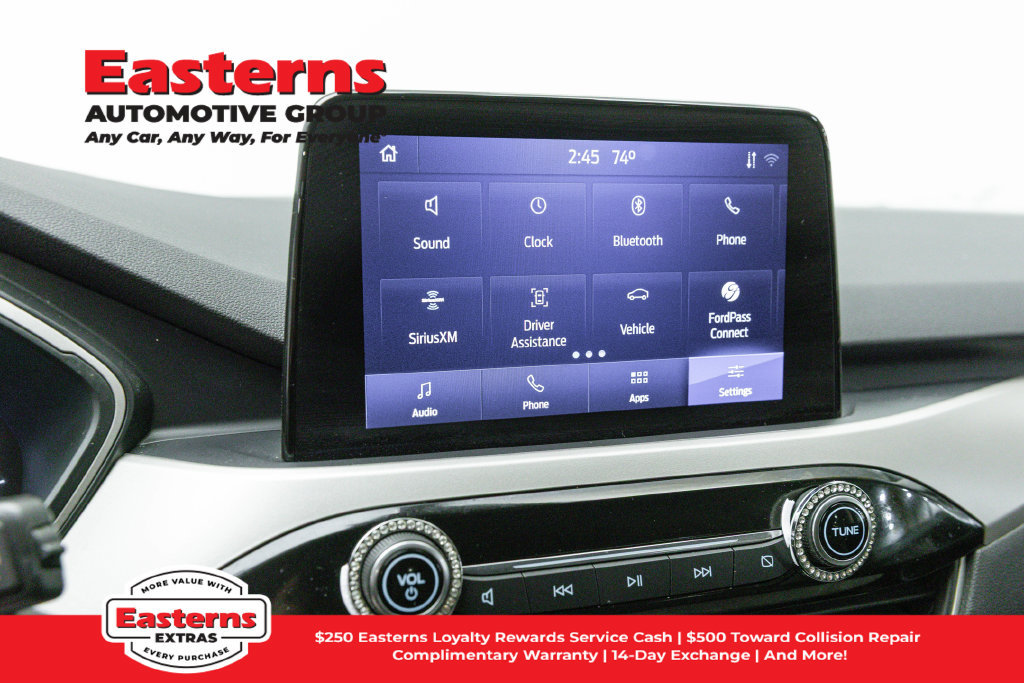 Used 2022 Ford Escape SE FWD image 19