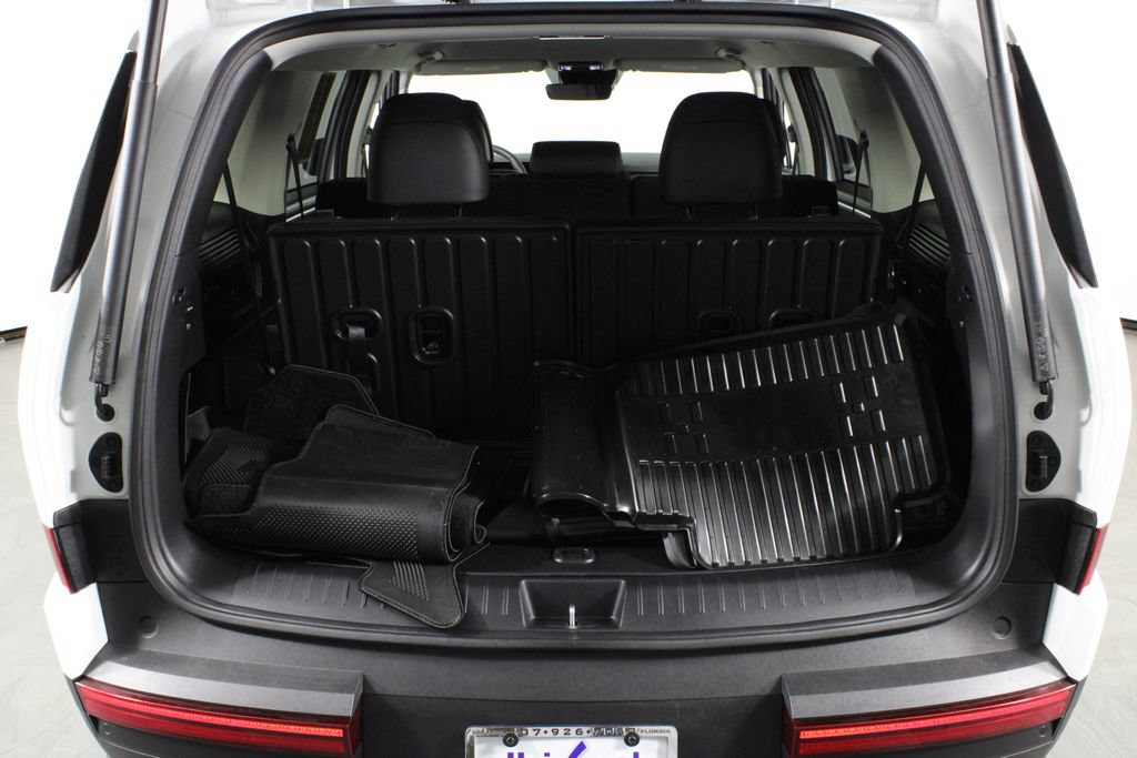 Used 2026 Hyundai Santa Fe SEL FWD image 18