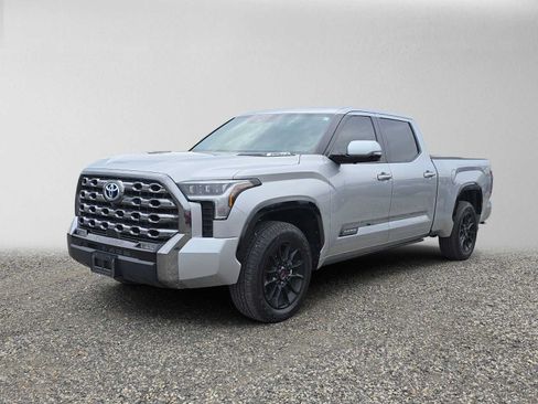 Used 2024 Toyota Tundra Platinum AWD/4WD image 8