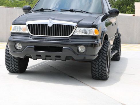 Used 2002 Lincoln Blackwood RWD image 20