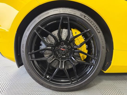 Used 2025 Chevrolet Corvette Z06 w/ Z07 Performance Package image 13