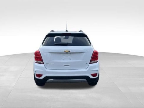 Used 2020 Chevrolet Trax LT w/ LPO, Protection Package AWD/4WD image 4