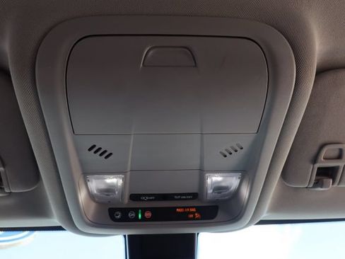 Used 2024 Chevrolet Equinox LT AWD/4WD image 22