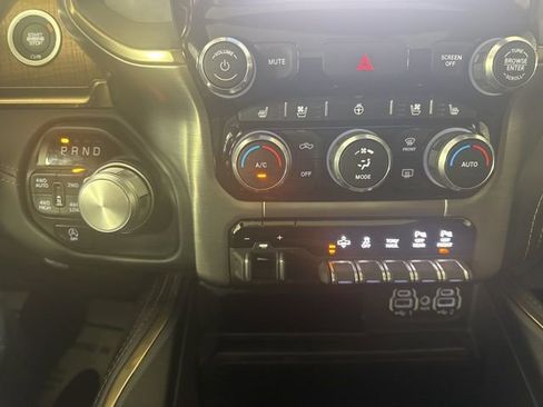 Used 2022 RAM 1500 Limited image 16