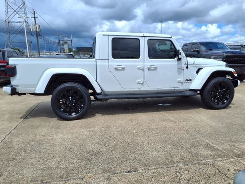 Used 2021 Jeep Gladiator Overland AWD/4WD image 28