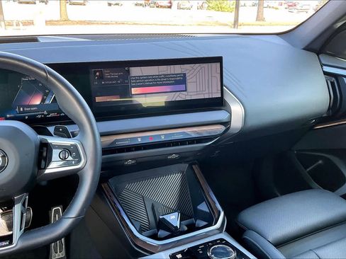 Used 2025 BMW X3 xDrive30i image 6