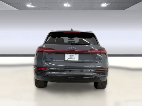Used 2024 Audi Q8 e-tron Premium Plus w/ Premium Plus Package AWD/4WD image 10