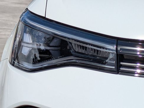 New 2026 Volkswagen Taos S image 10