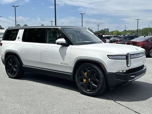 Used 2024 Rivian R1S Adventure AWD/4WD image 33