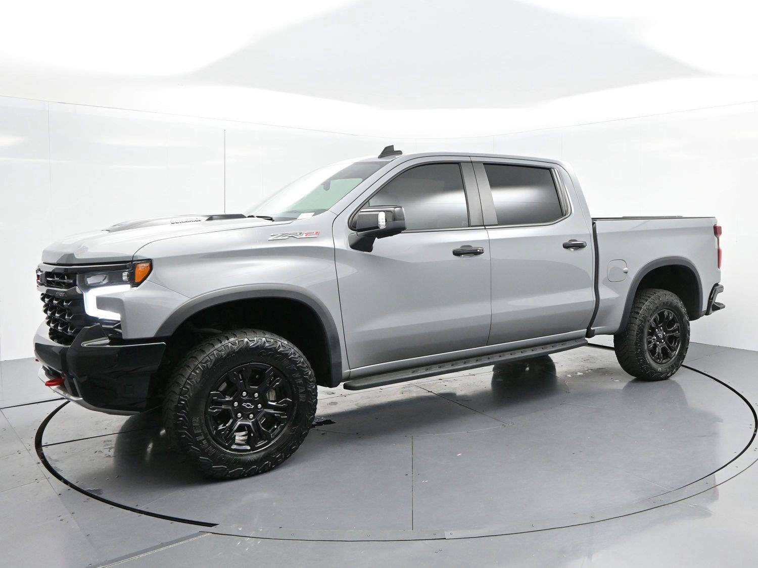 Used 2024 Chevrolet Silverado 1500 ZR2 w/ Technology Package AWD/4WD image 4