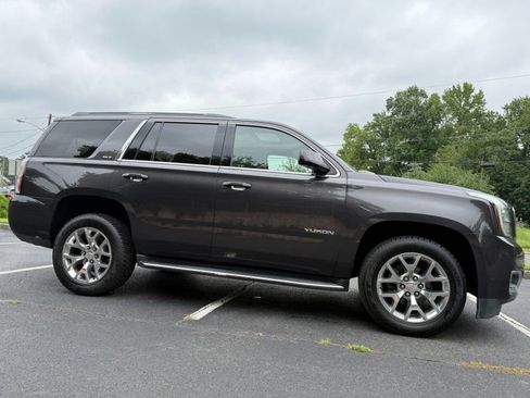 Used 2018 GMC Yukon SLT w/ Open Road Package image 3