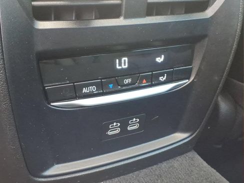 Used 2025 BMW 330i Sedan RWD image 22