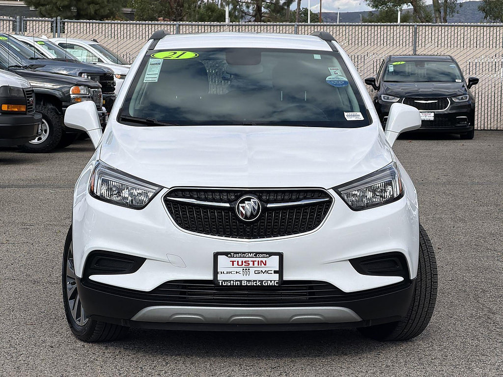 Used 2021 Buick Encore Preferred FWD image 2