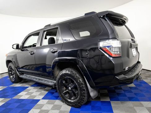Used 2021 Toyota 4Runner SR5 AWD/4WD image 7