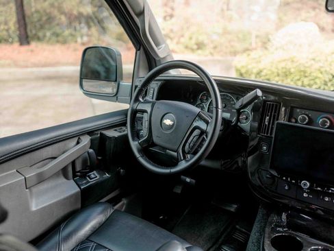 Used 2023 Chevrolet Express 2500 image 56