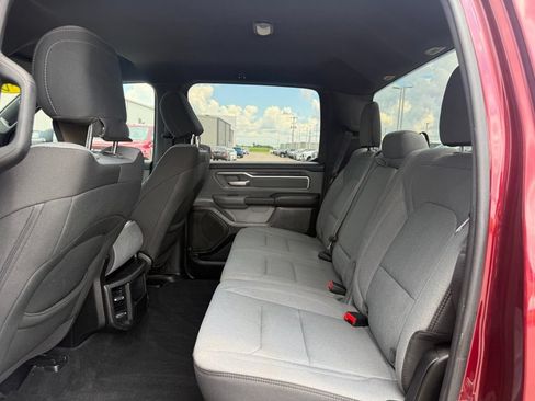 Used 2021 RAM 1500 Big Horn AWD/4WD image 9