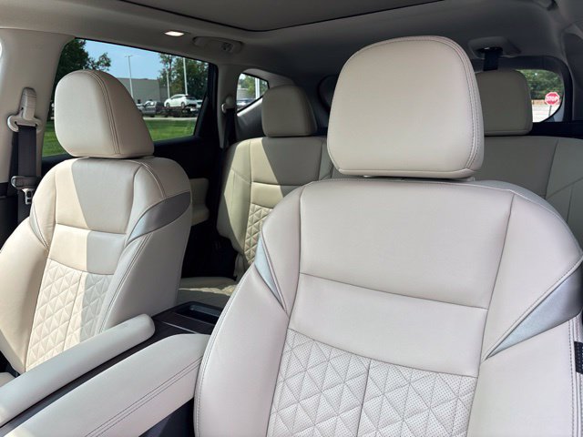 Used 2024 Nissan Murano Platinum w/ Cargo Package AWD/4WD image 19