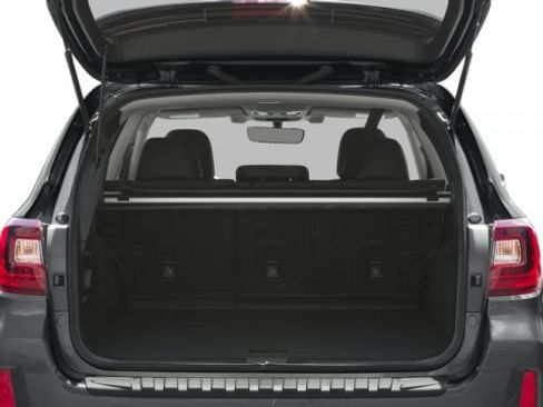 Used 2017 Subaru Outback 3.6R Limited image 14