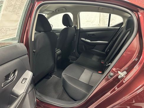 Used 2025 Nissan Sentra SV image 41