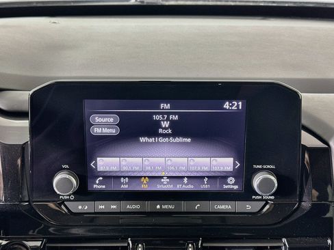 Used 2025 Nissan Pathfinder SV AWD/4WD image 21