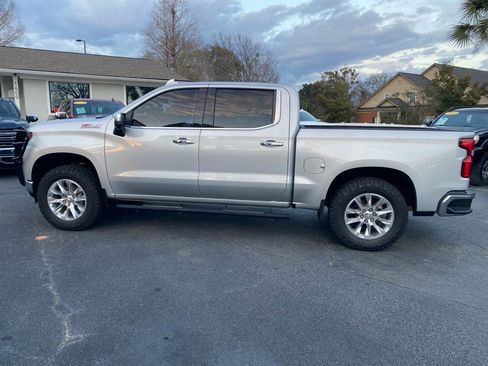 Used 2019 Chevrolet Silverado 1500 LTZ w/ LTZ Premium Package image 3