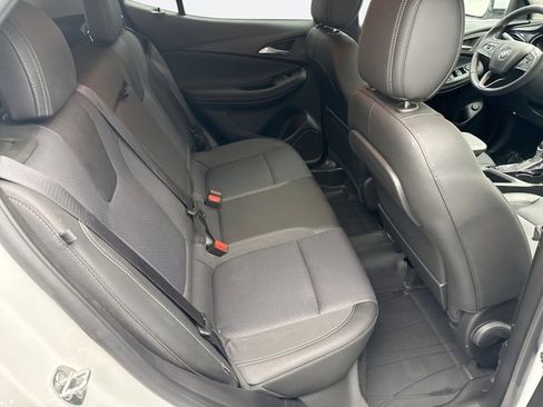 Used 2022 Buick Encore GX Select w/ Sport Touring Package image 17