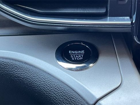 Used 2023 Ford Explorer XLT w/ Equipment Group 202A image 29