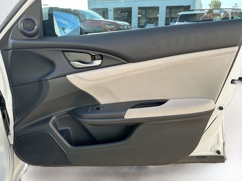 Used 2022 Honda Insight EX image 30