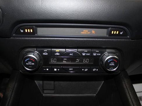 Used 2018 MAZDA CX-5 Touring w/ Preferred Equipment Package AWD/4WD image 20