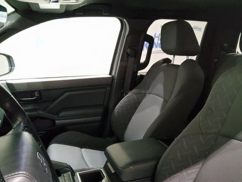 Certified 2025 Toyota Tacoma SR5 image 12