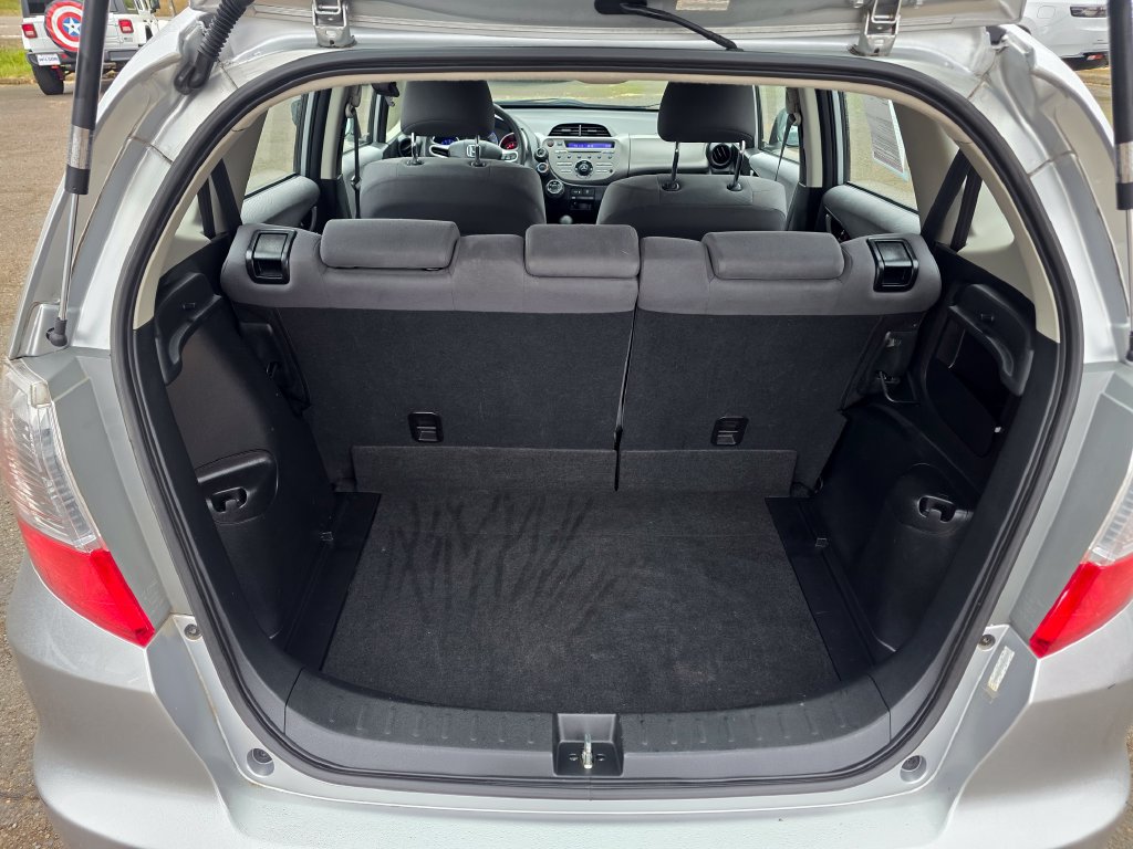 Used 2013 Honda Fit image 19