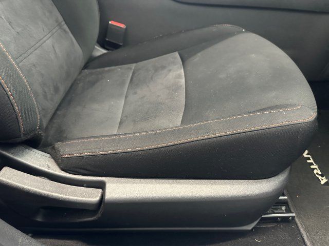 Used 2025 Nissan Sentra SR FWD image 18