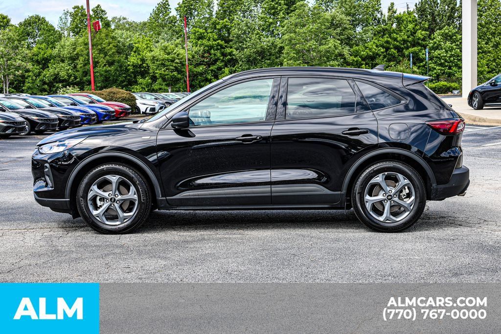 Used 2026 Ford Escape ST-Line FWD image 8