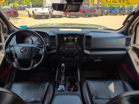 Used 2023 Nissan Frontier PRO-4X w/ Pro-4X Premium Package AWD/4WD image 14