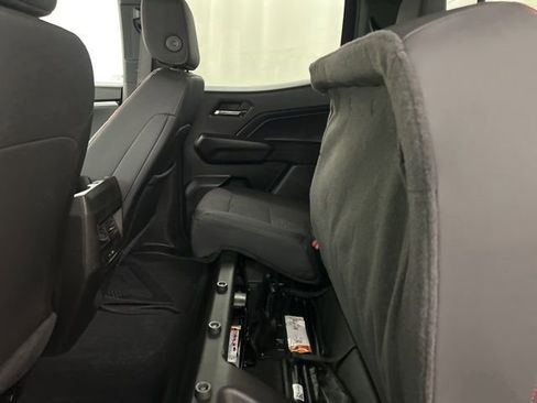 Used 2023 Chevrolet Colorado Z71 w/ Z71 Convenience Package 2 image 26