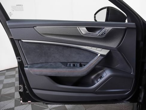 New 2025 Audi RS 6 performance image 23