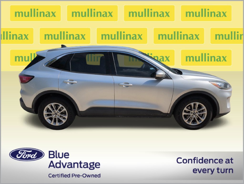 Used 2020 Ford Escape SE FWD image 2