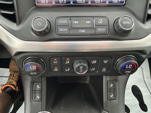 Used 2018 GMC Acadia SLT AWD/4WD image 25